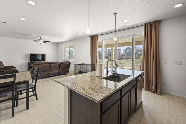 Building Photo - 3315 Bella Luna Dr