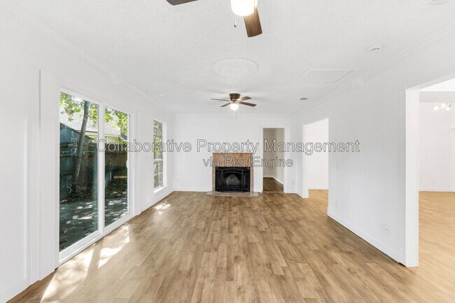 Building Photo - 6 English Saddle Ct
