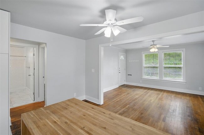 Building Photo - 1403 Clifford Ave