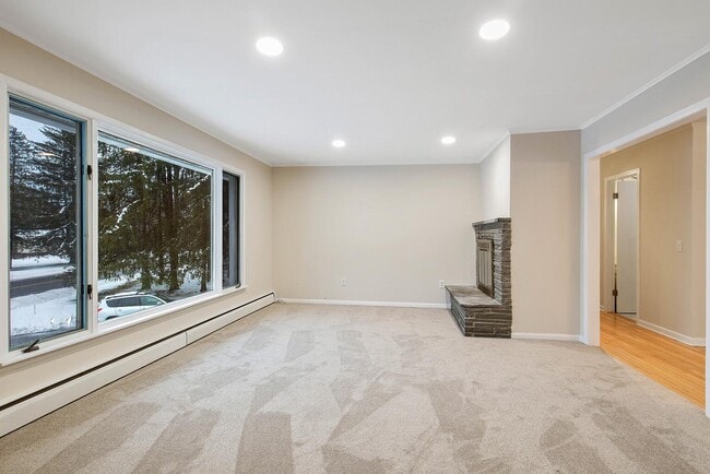 Building Photo - 4489 Pompey Center Rd