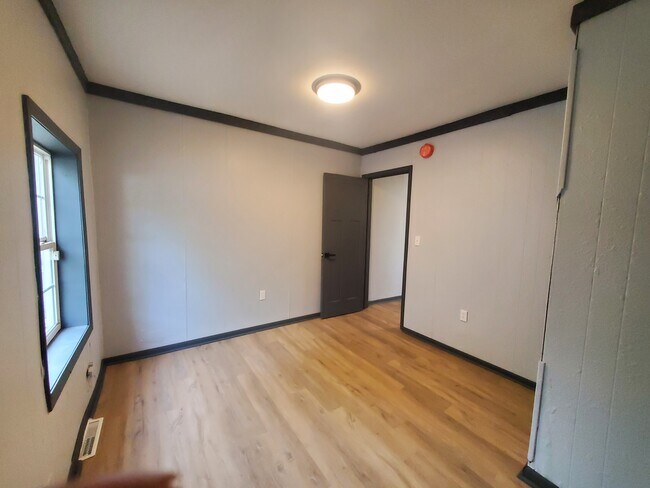 Building Photo - 2646 Reynolds St