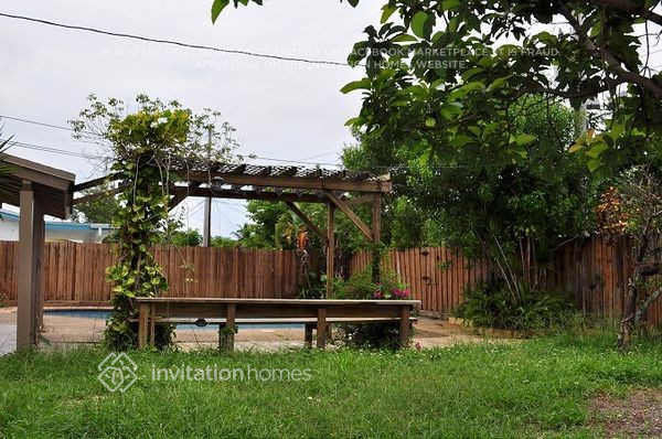 Building Photo - 1755 SW 37th Way