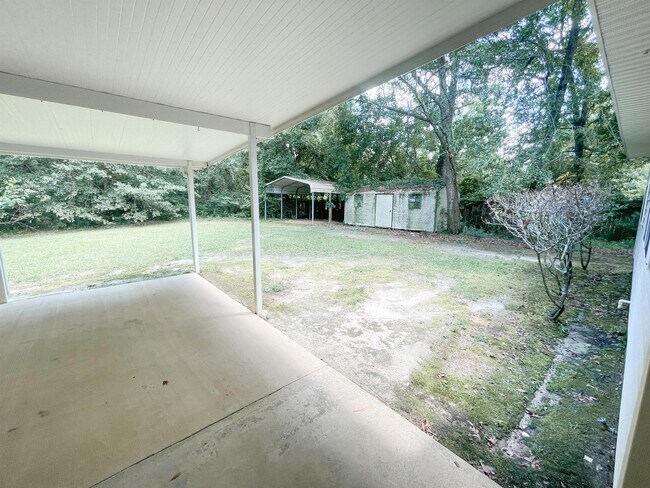 Building Photo - 310 N Cromley Rd