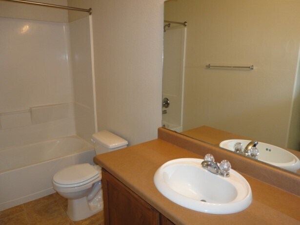 Building Photo - 3744 Lonesome Ridge St NE
