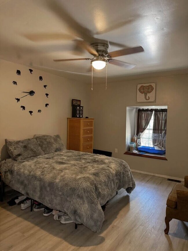 Building Photo - Townhouses - Exeter, MO