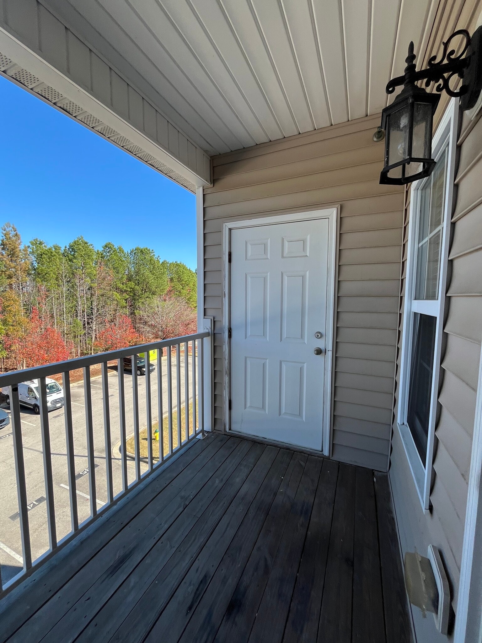 Building Photo - 616 Marshtree Ln