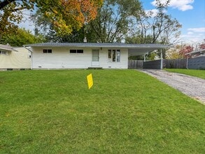 Building Photo - 4204 Northgate Dr NE
