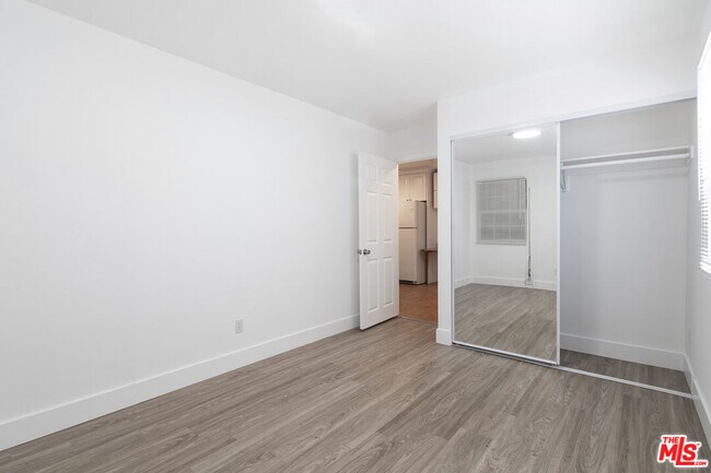 Building Photo - 616 N Formosa Ave