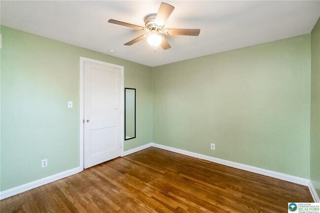 Building Photo - 240 Palmer St