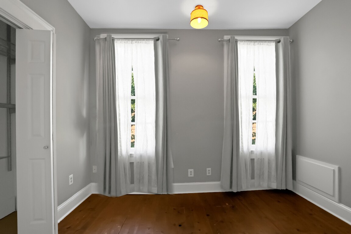 Building Photo - 403 Tattnall St