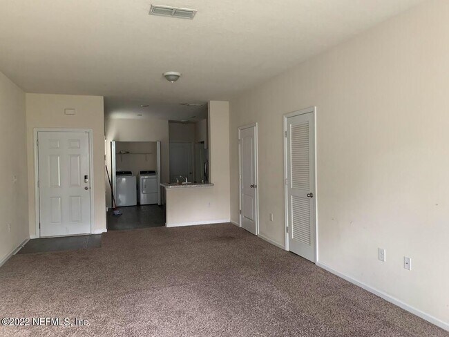 Building Photo - 8044 Echo Springs Rd