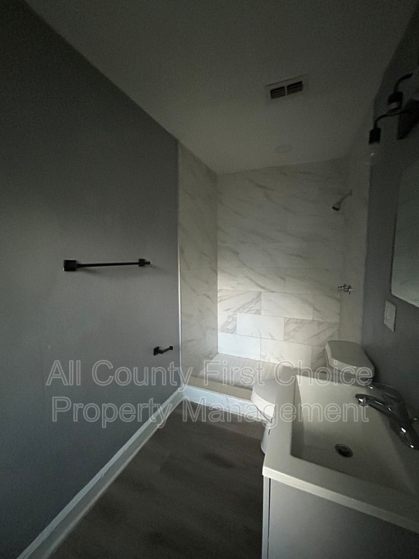 Building Photo - 1508 Tilley Ave