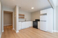 Building Photo - 2527 Porter Ave