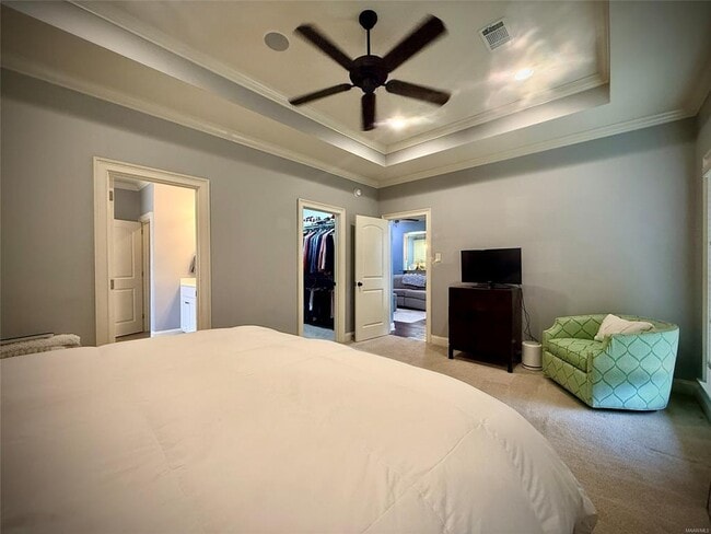 Building Photo - 5812 Lotus Cir