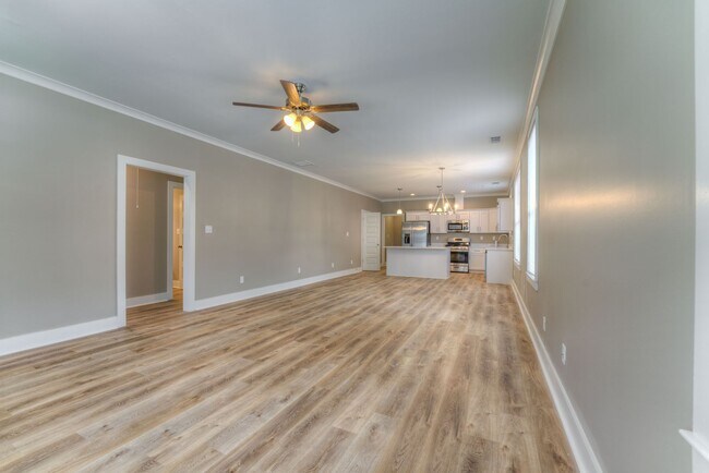 Building Photo - Newer construction home within walking dis...