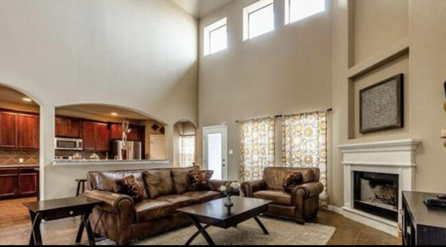 Building Photo - 31 Kramer Ln