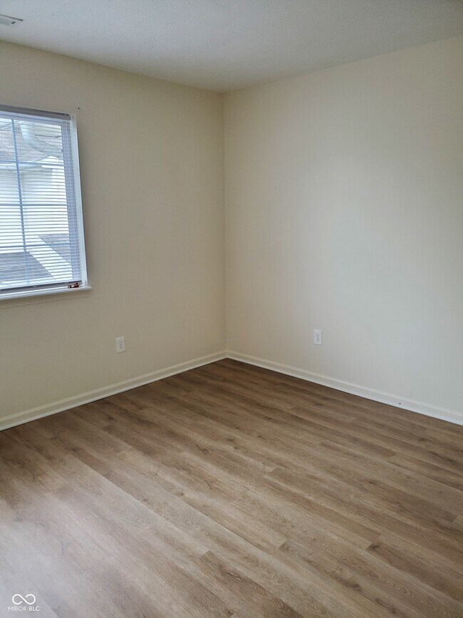 Building Photo - 4950 Potomac Square Way