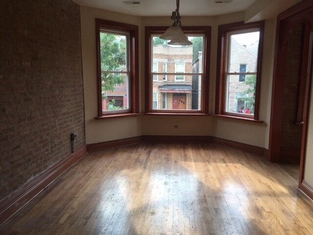 Building Photo - 1301 S Fairfield Ave