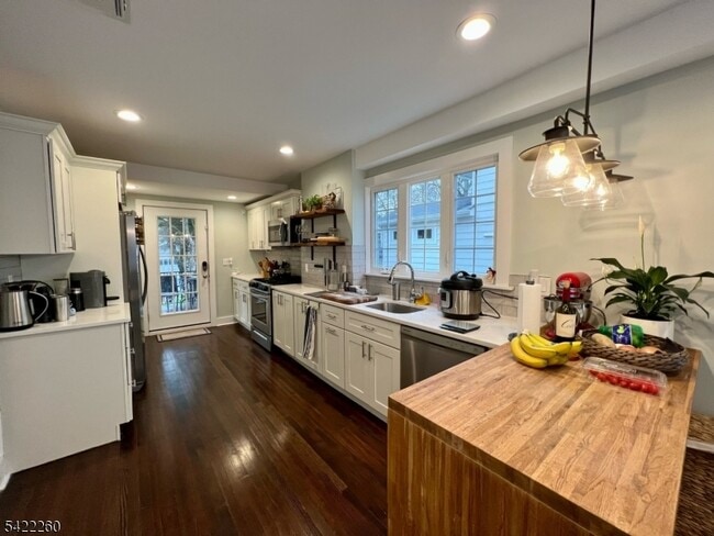 Building Photo - 45 Brookfield Rd