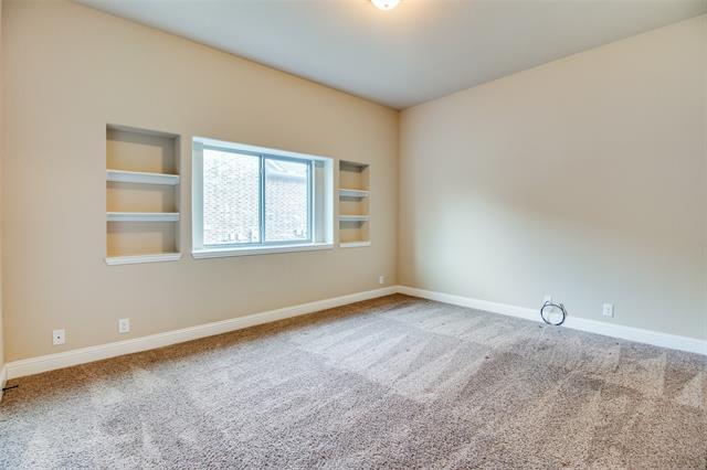 Building Photo - 4610 Lone Grove Way