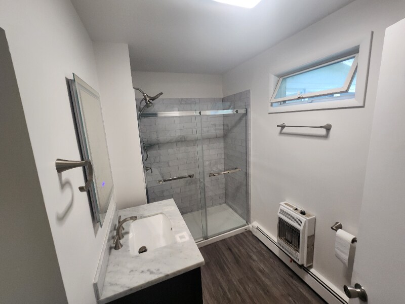 Building Photo - 15215 Charmian Rd