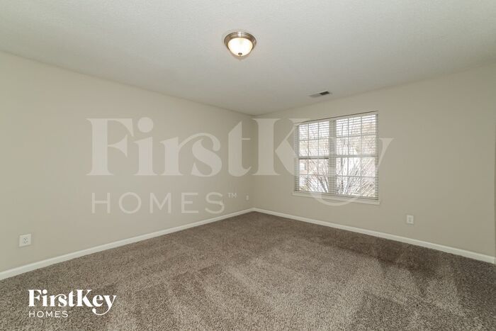 Building Photo - 7466 Hilltop Way