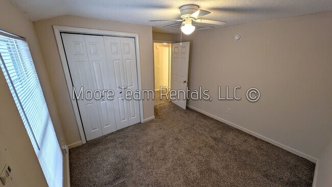 Building Photo - 618 Edgewood Ave