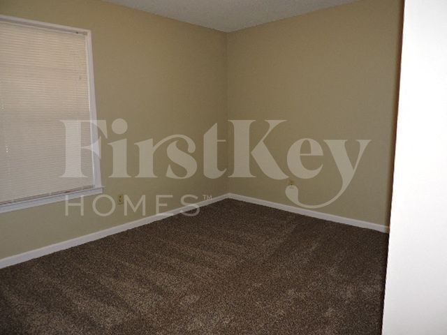 Building Photo - 6346 Bent Oak Ln