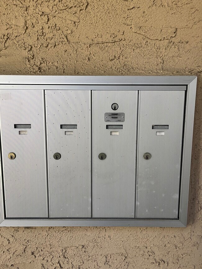 Building Photo - 8604 Via Mallorca