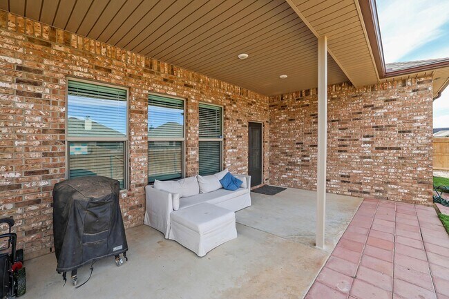 Building Photo - 7811 Bellamy Dr