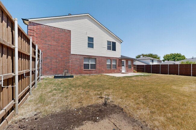 Building Photo - 1410 Thistle Cir