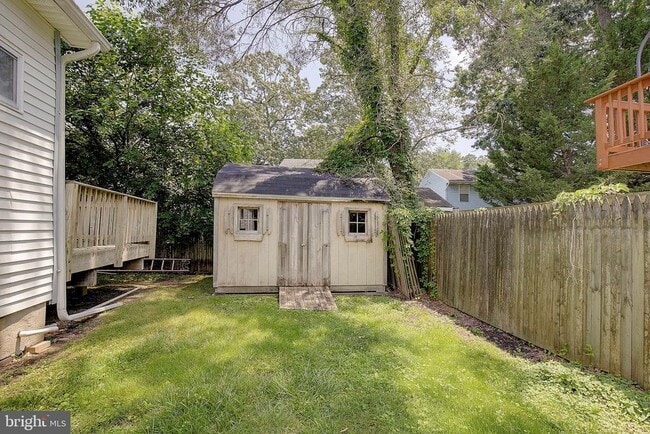 Building Photo - 5645 Battee Dr