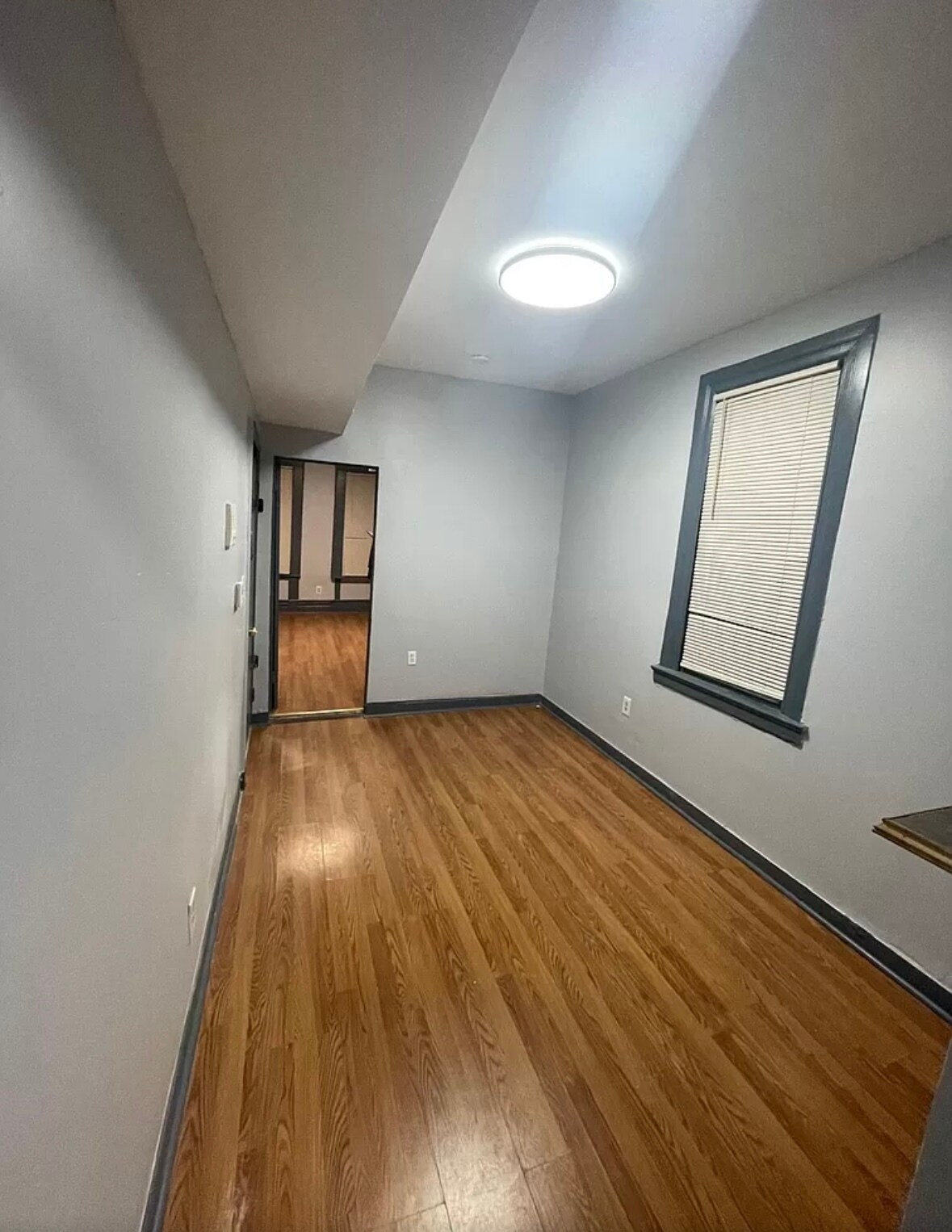 44 4th St 3F - 42 4th St
