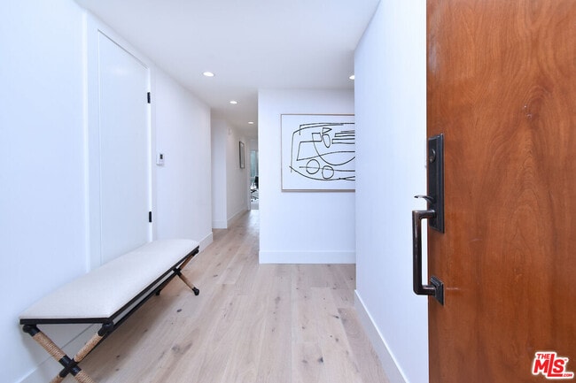 Building Photo - 11640 Woodbridge St