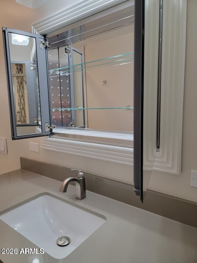 Building Photo - 4242 N 31st Pl