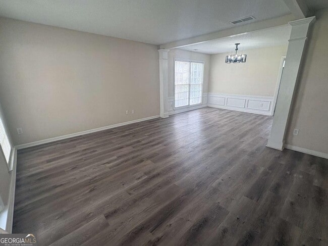 Building Photo - 3105 Binghampton Ln