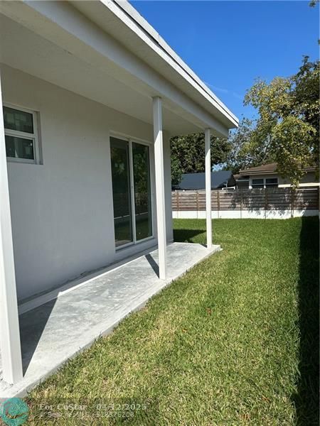 Building Photo - 1305 N 58th Ave