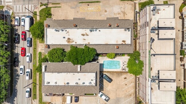 Building Photo - 3105 Wycliff Ave