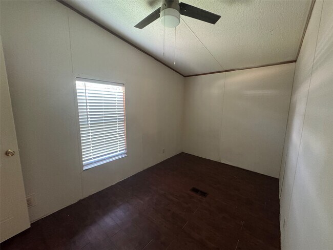 Building Photo - 16415 Tamra Ct