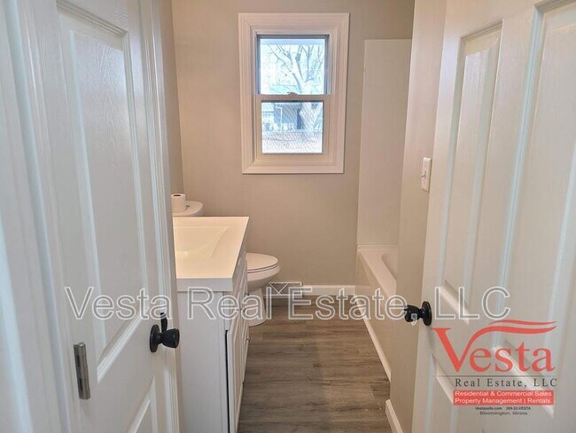 Building Photo - 1219 Rutledge Rd