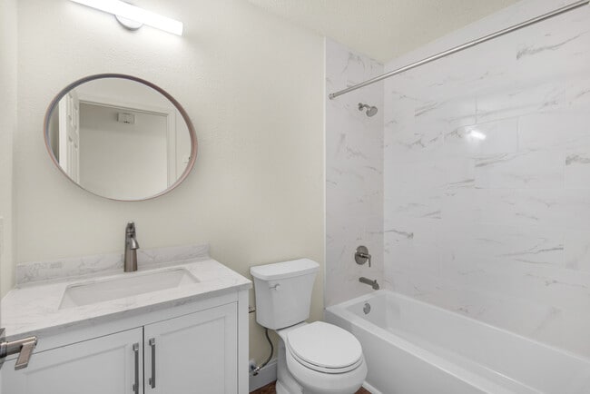Building Photo - 6572 Bass Ln