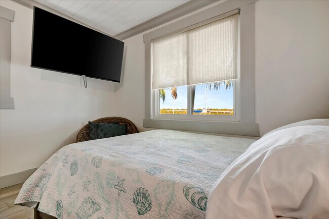 Building Photo - 18720 Gulf Blvd