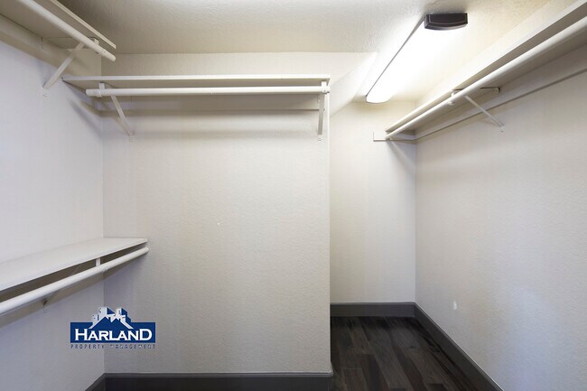 Building Photo - 4607 Janet Pl