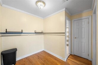 Building Photo - 187 Seaver Ave