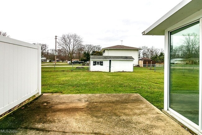 Building Photo - 6330 Cumberland Dr