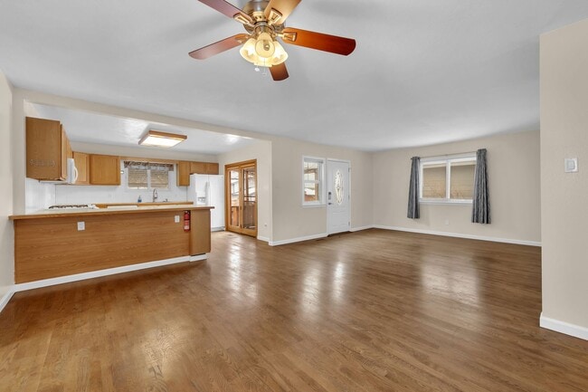 Building Photo - Northwest Fenced Yard One Story