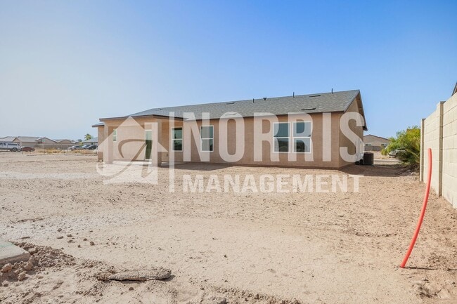 Building Photo - Brand New Beautiful Large Single Story Home