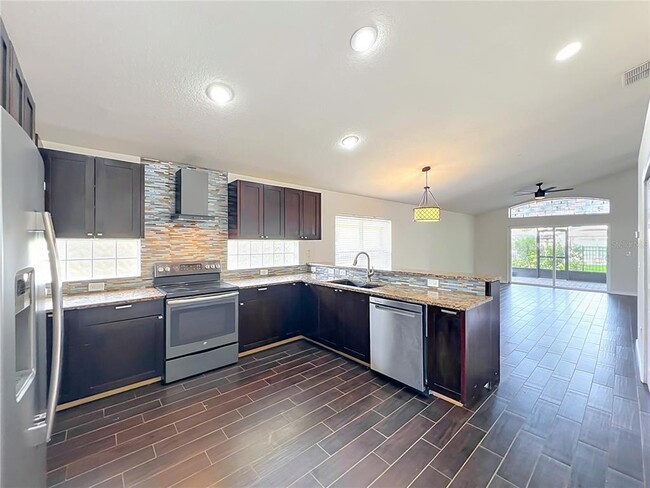 Building Photo - 1045 Willow Branch Dr