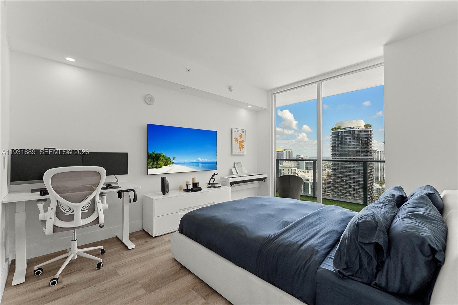 Building Photo - 1100 S Miami Ave