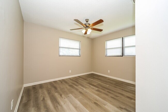 Building Photo - 6904 Cherbourg Ave S